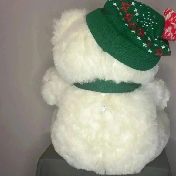 Belkie  Musical Christmas Bear With Green And White ,Red Toboggan And Scarf - Picture 3 of 7